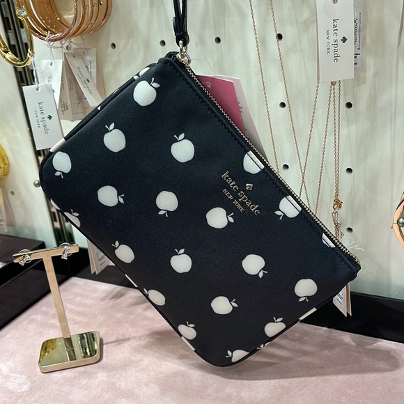 Kate Spade Chelsea Medium Wristlet Pouch
Black Multi - Picture 2 of 16